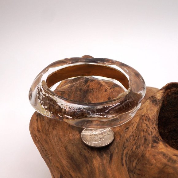 Kara Ross Exotic Snake Skin Chunky Acrylic or Lucite Wavy Bangle - Picture 12 of 13